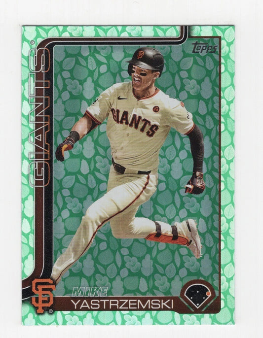 Mike Yastrzemski [Easter Foil] #186 | 2025 Topps
